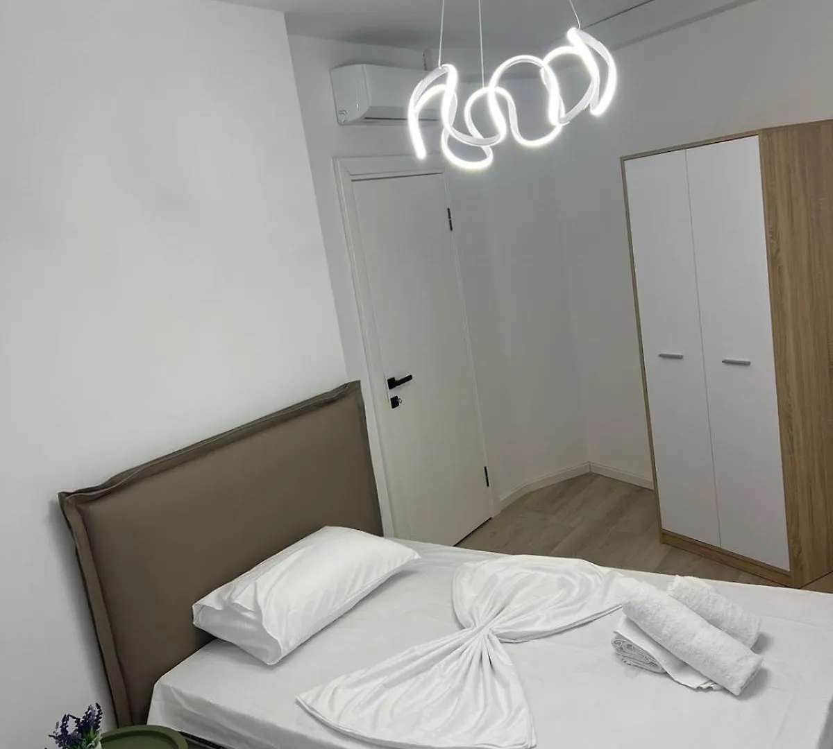 Poppy Apartments Tirana